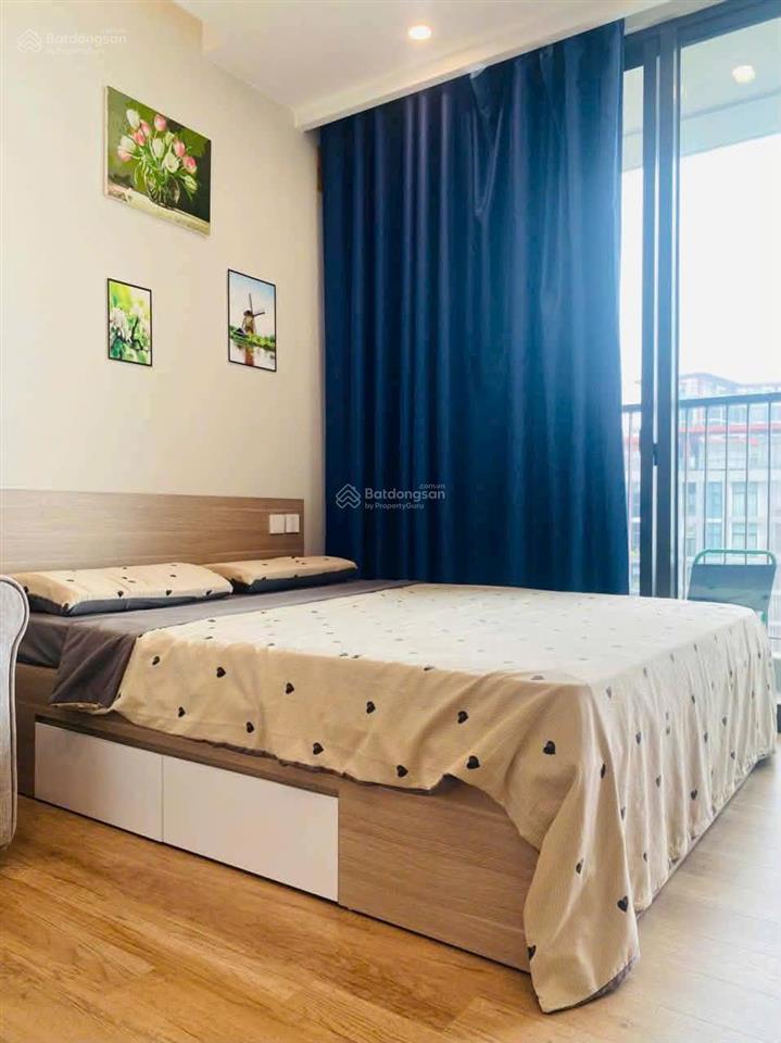 Mời thuê căn hộ studio 34m2 đủ đồ đẹp tầng cao view hồ thiên nga toà r2 onsen ecopark