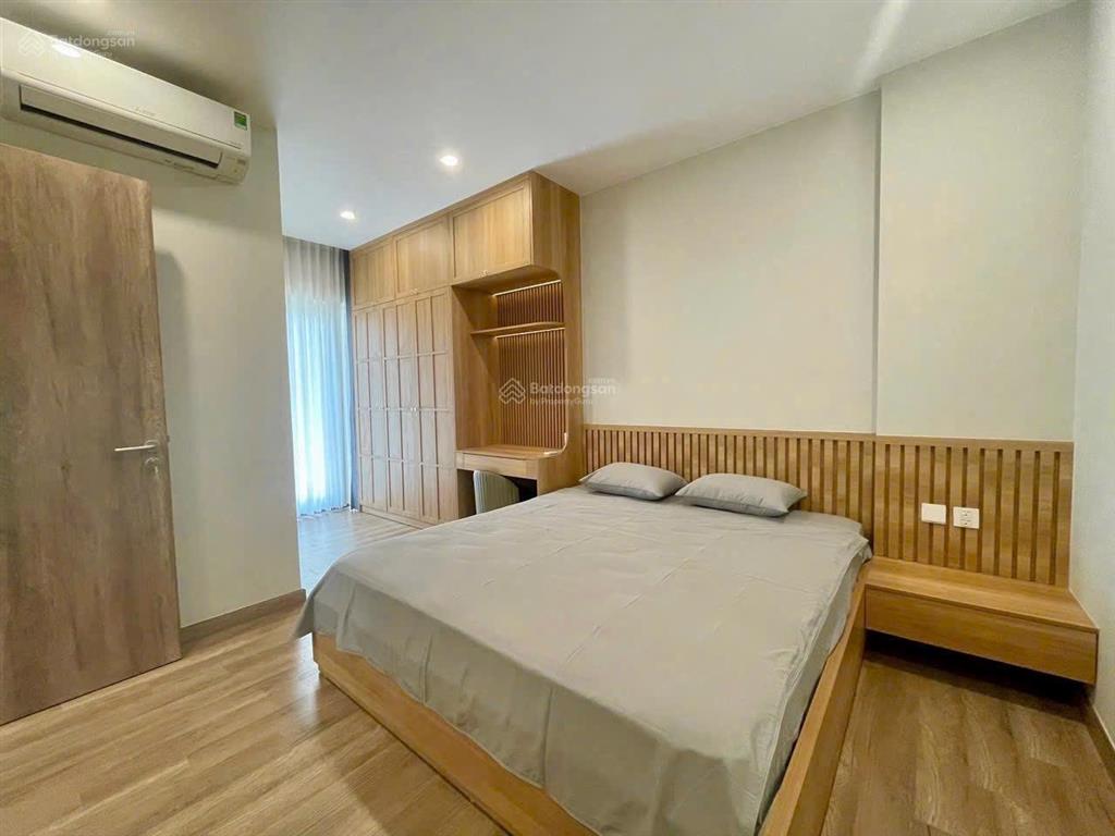 Cần bán căn hộ 2pn 2wc 67m2 đủ đồ view hồ thiên nga ban công đn toà r2 onsen ecopark