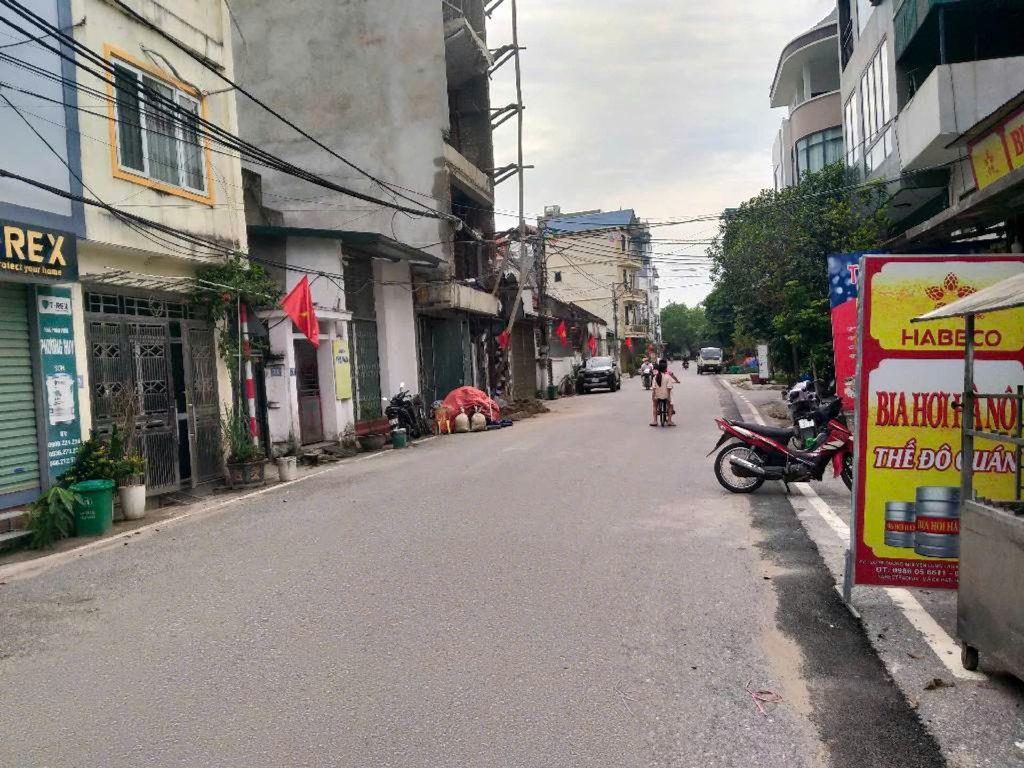 Nhà Đẹp Yên Lũng -  An Khánh  - 32m - ô tô đỗ cổng - giáp Đại Lộ Thăng Long - Tiện ích ngập tràn .