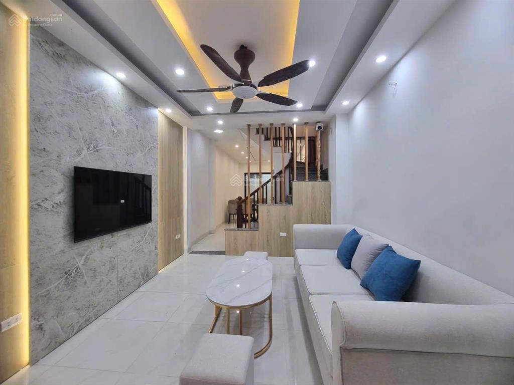 Nhà dân xây an thọ 1 dt rộng 50m2  ngõ thông  giáp đl thăng long giá rẻ nhất khu vực chỉ 7,x tỷ