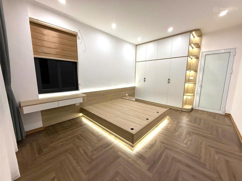 Trung tâm an khánh  nhà mới long lanh  ô tô tránh  kinh doanh  view hồ điều hoà  chỉ 9,xt.