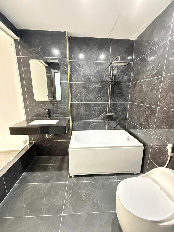 Chỉ nhỉnh 7 tỷ, 35m2, 5 tầng thang máy, an khánh, ngõ ô tô đỗ cửa, 50m ra mặt phố đường 72