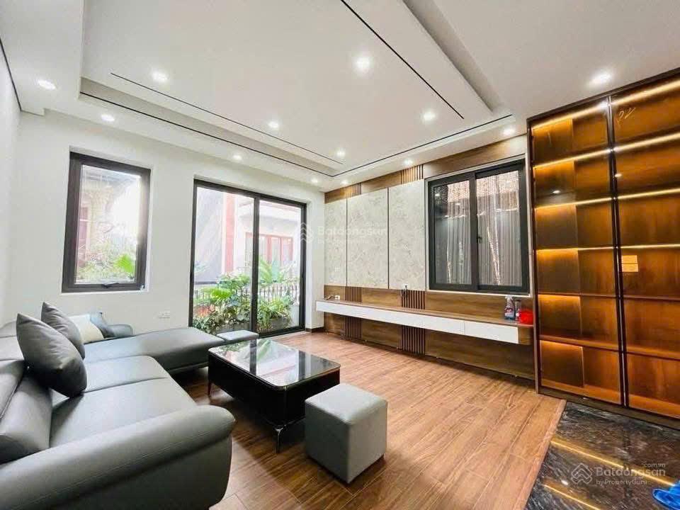 Hiếm! nhà đẹp tây mỗ  hàng xóm vinsmartcity  45m  5t thang máy  ô tô đỗ cổng  chỉ hơn 8 tỉ.