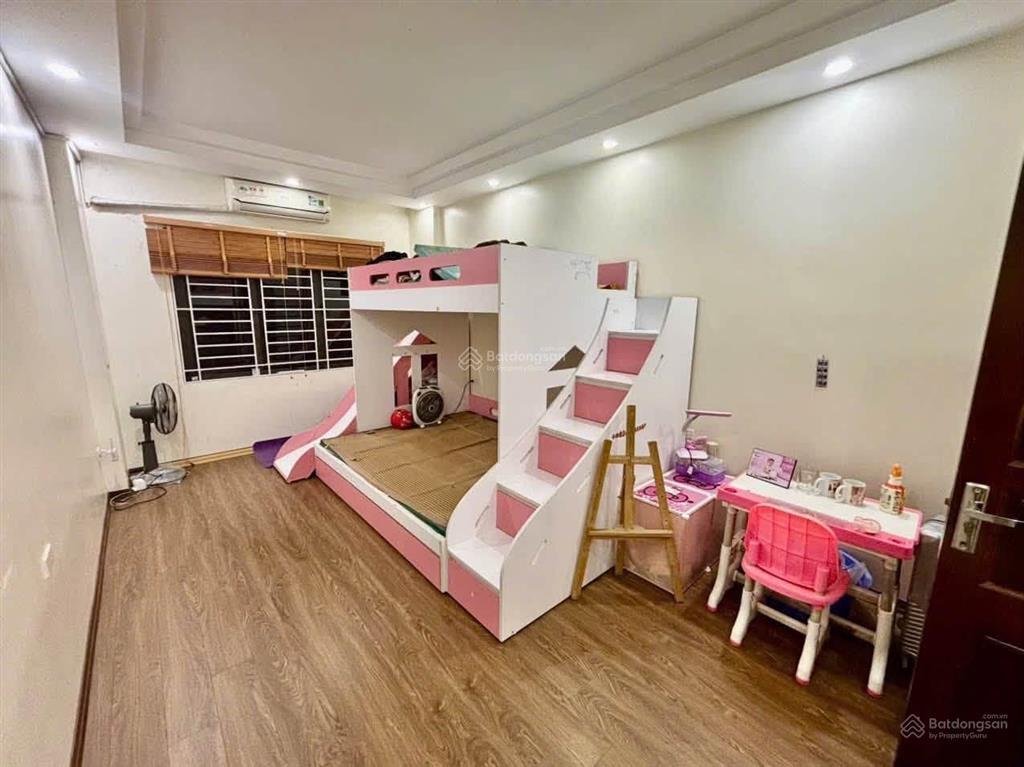 Bán gấp nhà quang tiến đại mỗ 35m2 sát vincom, trường học các cấp, ô tô đỗ cửa chỉ 6 tỉ hơn