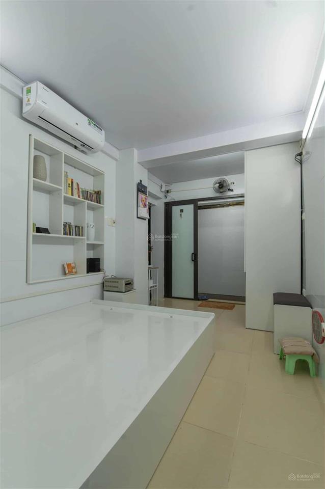 Cho thuê nhà riêng tại phố hàng bồ, quận hoàn kiếm, hà nội