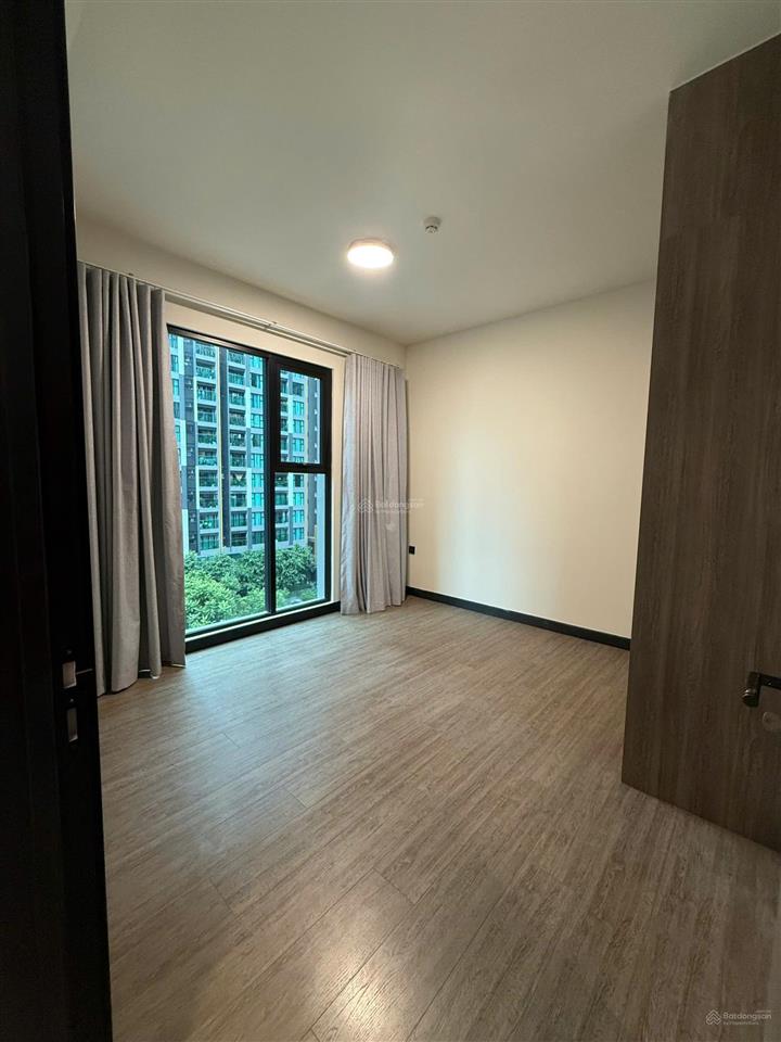 Bán 2pn 73m2, nhà cơ bản  8,4 tỷ all in ( đã gồm 5% sổ), delasol