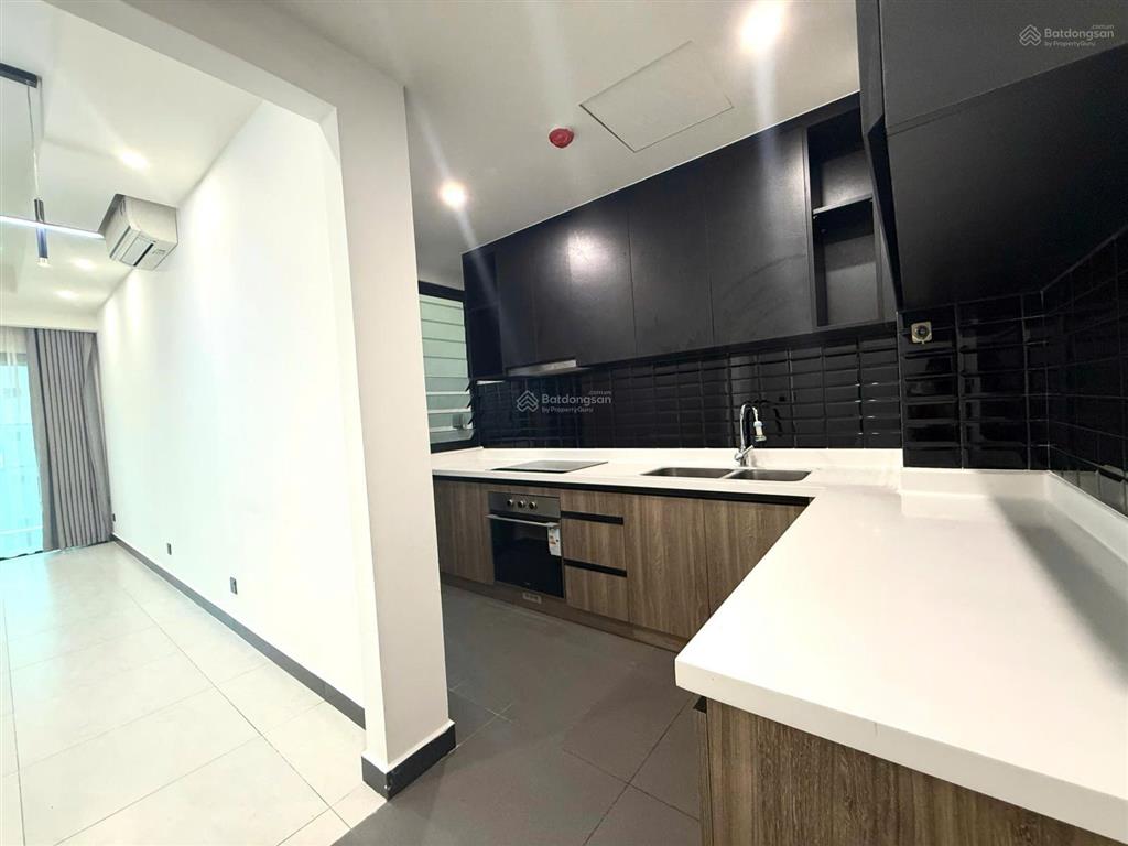 Gấp, bán 2pn 84m2  giá tốt 9,5 tỷ all in  cho thuê 21tr30tr/tháng delasol, quận 4