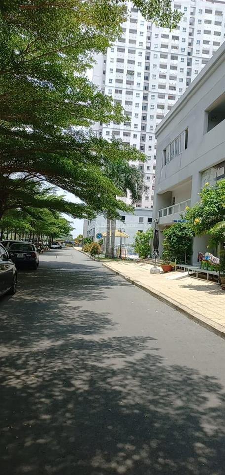Bán căn hộ 2 pn, 69m², căn góc, thoáng tại hqc plaza, xã an phú tây, bình chánh