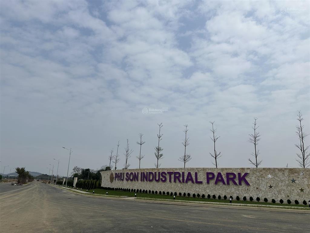Cần bán thửa đất 198,8m2. lô góc 2 mặt thoáng