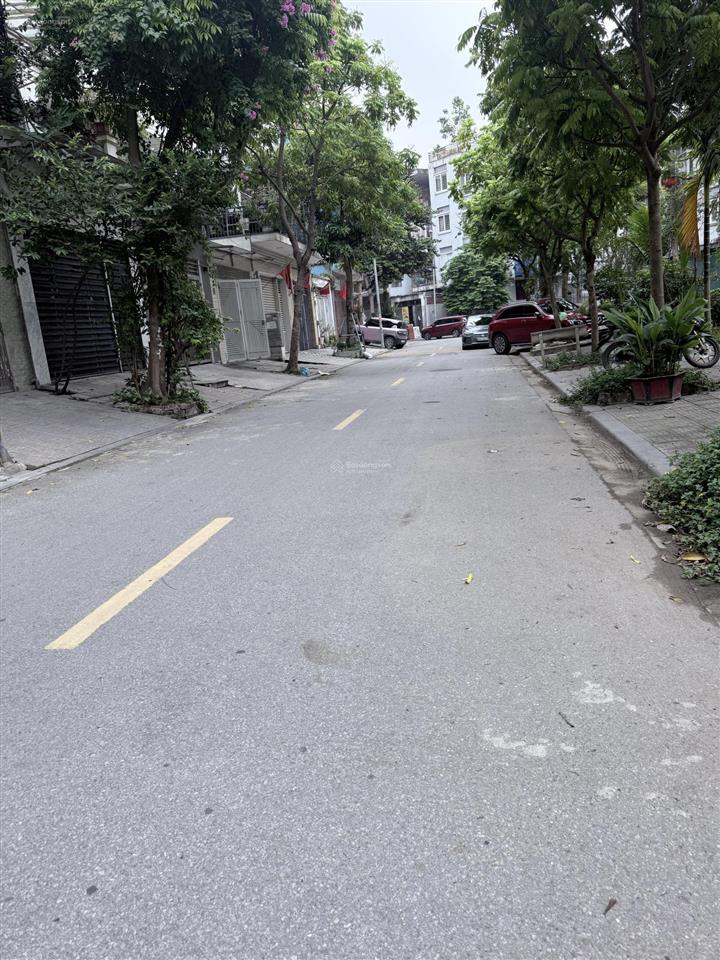 Bán nhanh liền kề văn phú hà đông 90m 5t hoàn thiện ô tô tránh kinh doanh giá siêu đầu tư 1x tỷ