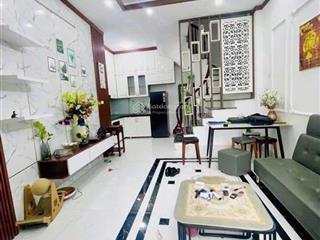 Cần bán nhà mới xây ngọc hà, ba đình 5 tầng lô góc chỉ việc về ở