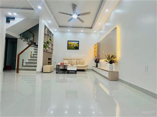 Hiếm! bán nhà phố đội cấn dt50,8m , mt 5,5m 0912 322 ***