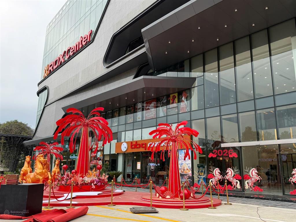 Sàn tmdv căn góc tại rox tower đang coffee cực chill  sẵn khách thuê, bỏ túi ngay 690 triệu/năm