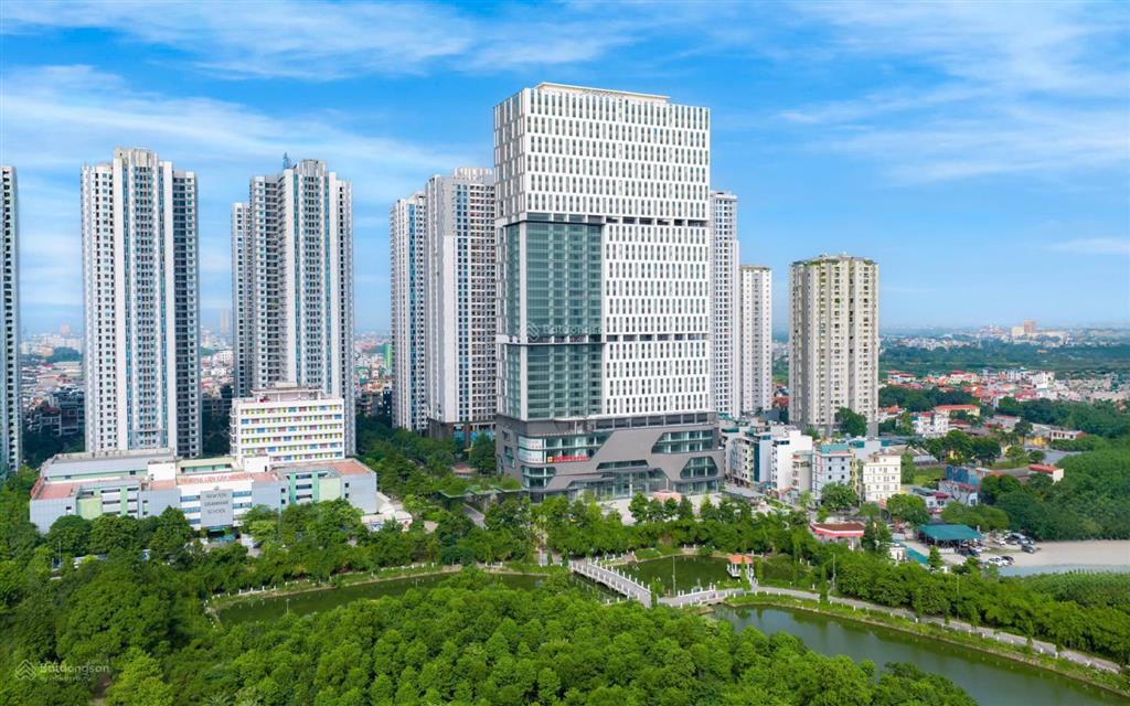 Bán sàn chân đế goldmark city  95m2, sổ đỏ lâu dài. vào kinh doanh ngay  chiết khấu 7%