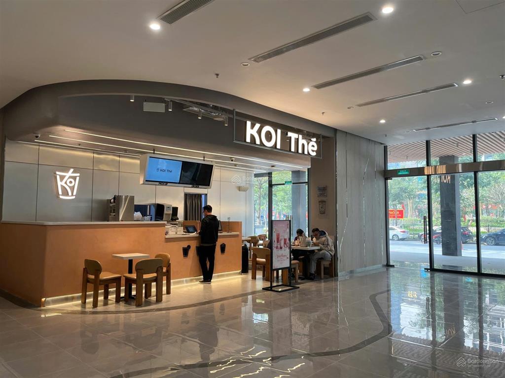 Căn góc chân đế rox sẵn khách thuê hđ 10 năm  doanh thu 755 triệu/năm  miễn phí dv đến t3/2027