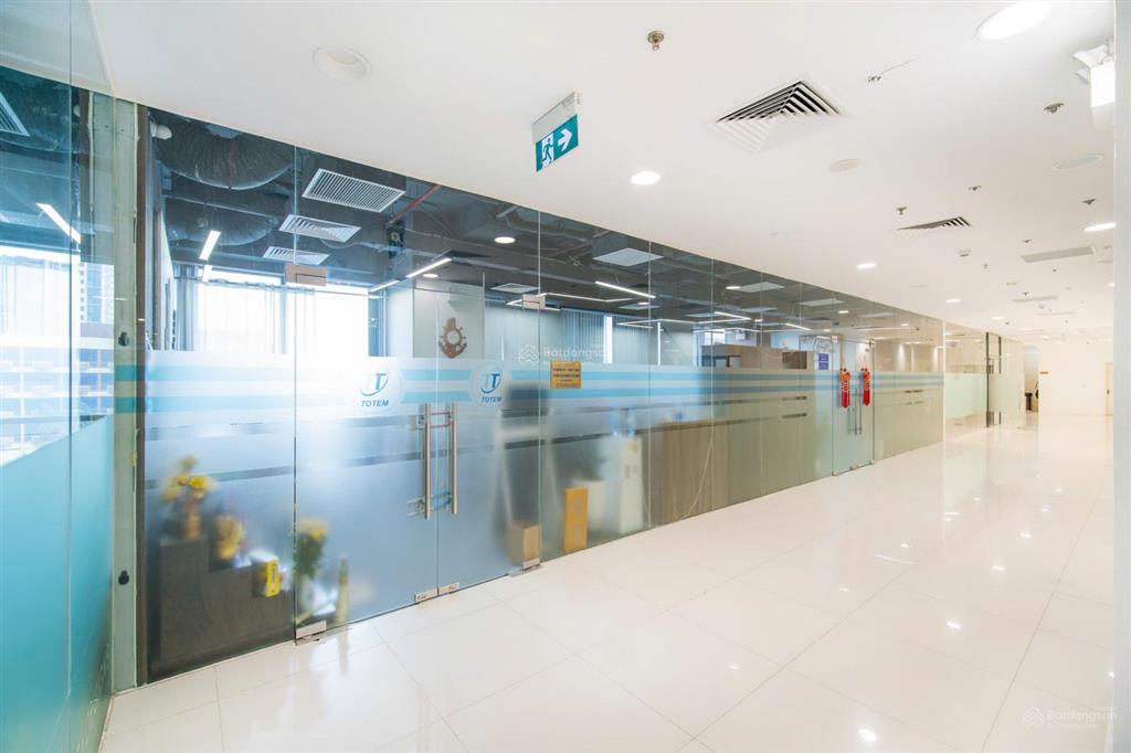 Bán sàn văn phòng tại goldseason giá 52 tr/m2  chiết khấu 6.5% sổ đỏ lâu dài. vay 0% ls 12 tháng