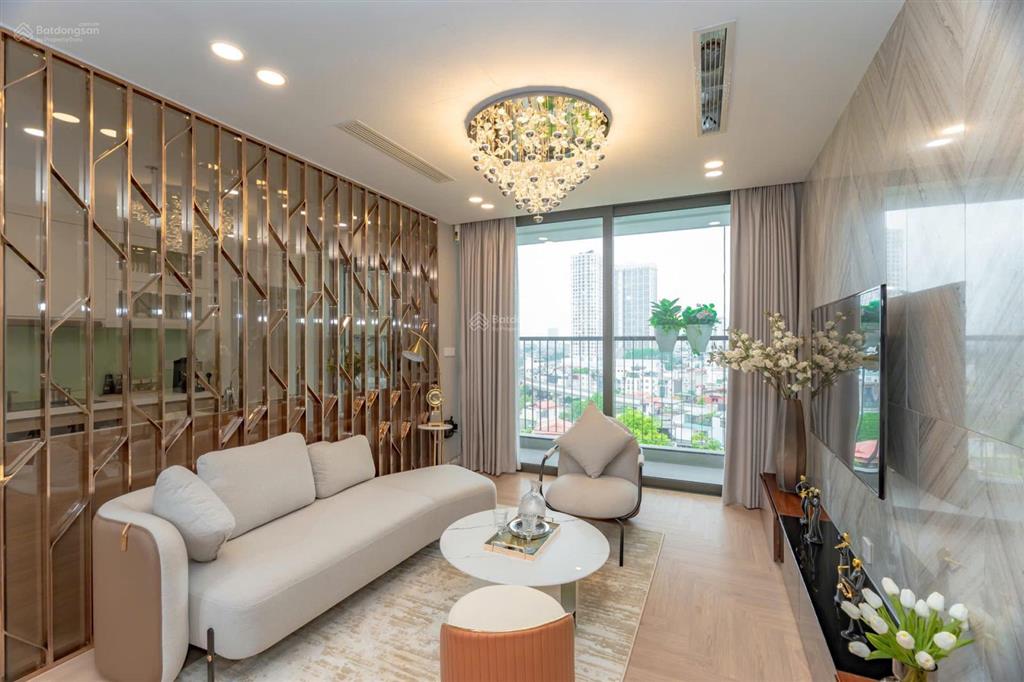 Nổi bật căn góc 3n trực tiếp cđt  full nội thất chỉ việc đến ở  chiết khấu 4%, vay bank 70%
