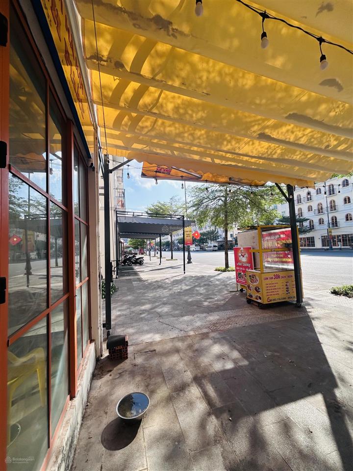 Cho thuê mặt bằng kinh doanh  mặt đường chính