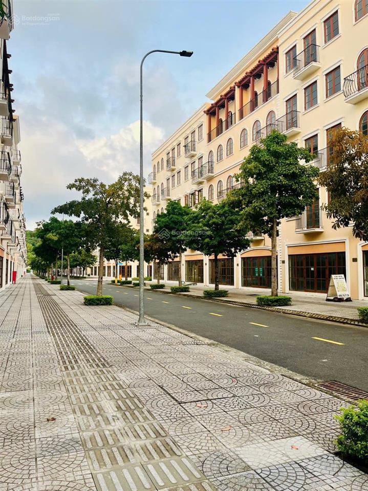 Shophouse new an thới phú quốc cho thuê thô 1 cặp góc