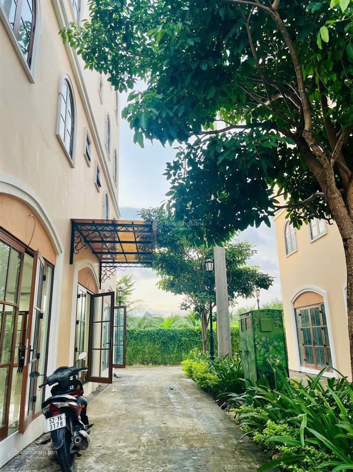 Shophouse new an thới phú quốc cho thuê thô 1 cặp góc