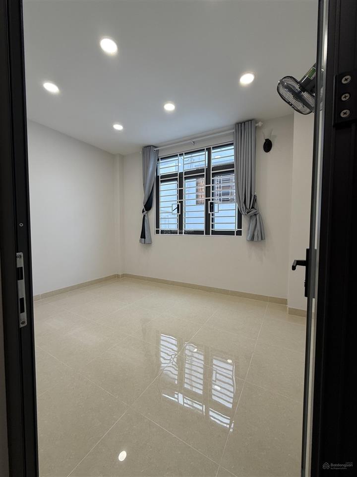 Cho thuê nhà nguyên căn dtsd 150m2