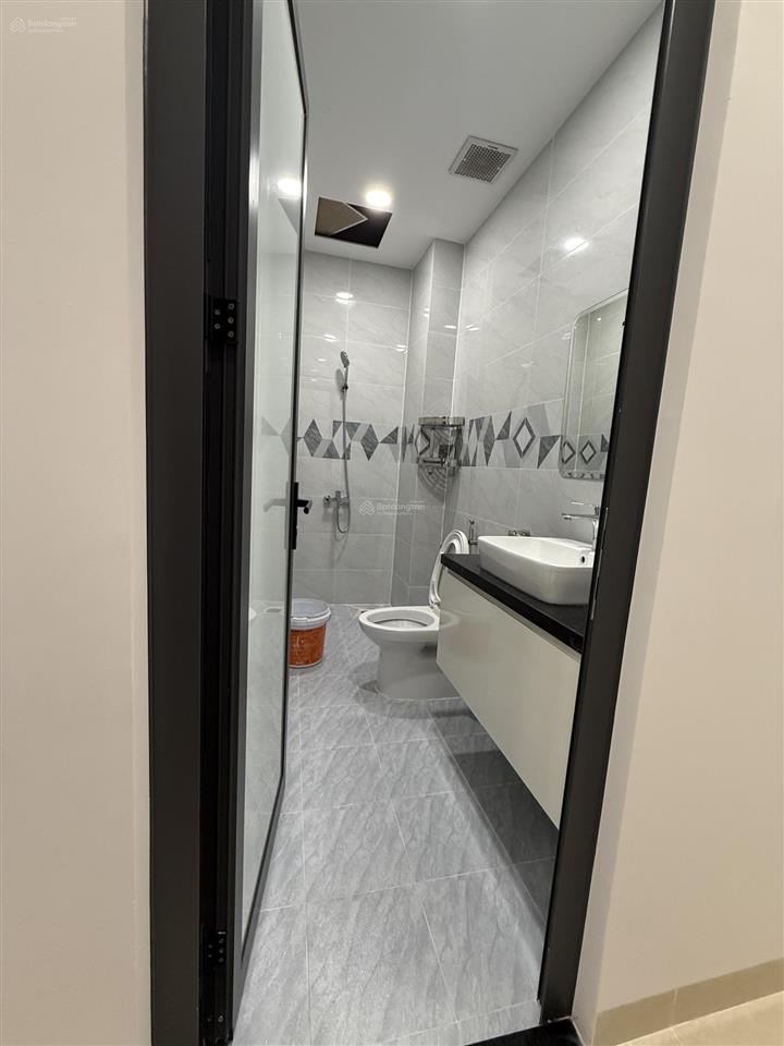 Cho thuê nhà nguyên căn dtsd 150m2