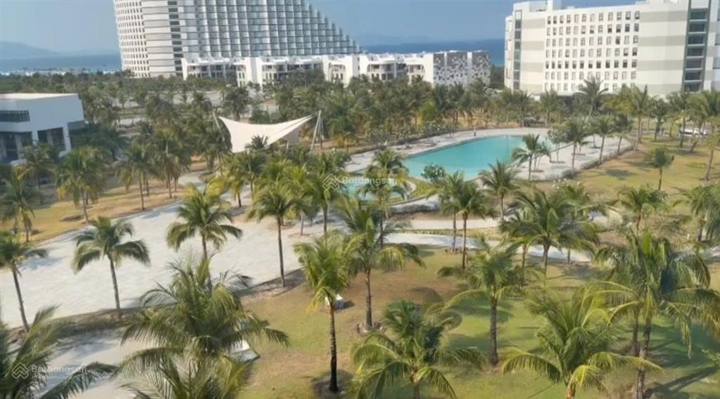 Bán gấp căn hộ the arena, tòa wind a view trực diện biển, giá 960tr full nội thất.  0981 192 ***
