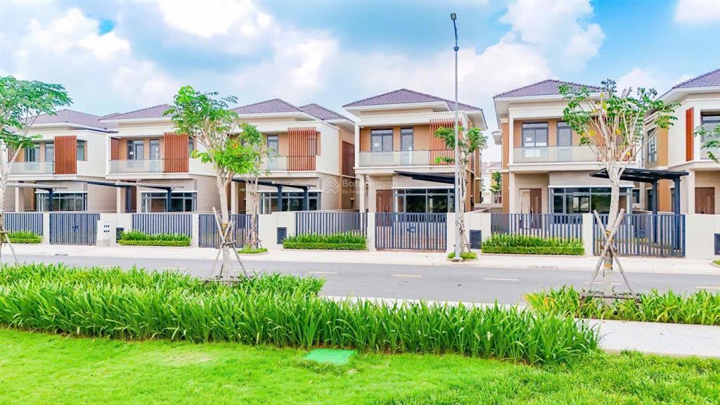 Biệt thự đơn lập suncasa central, thanh toán chỉ 2.4 tỷ nhận nhà ngay. cạnh highlands coffee