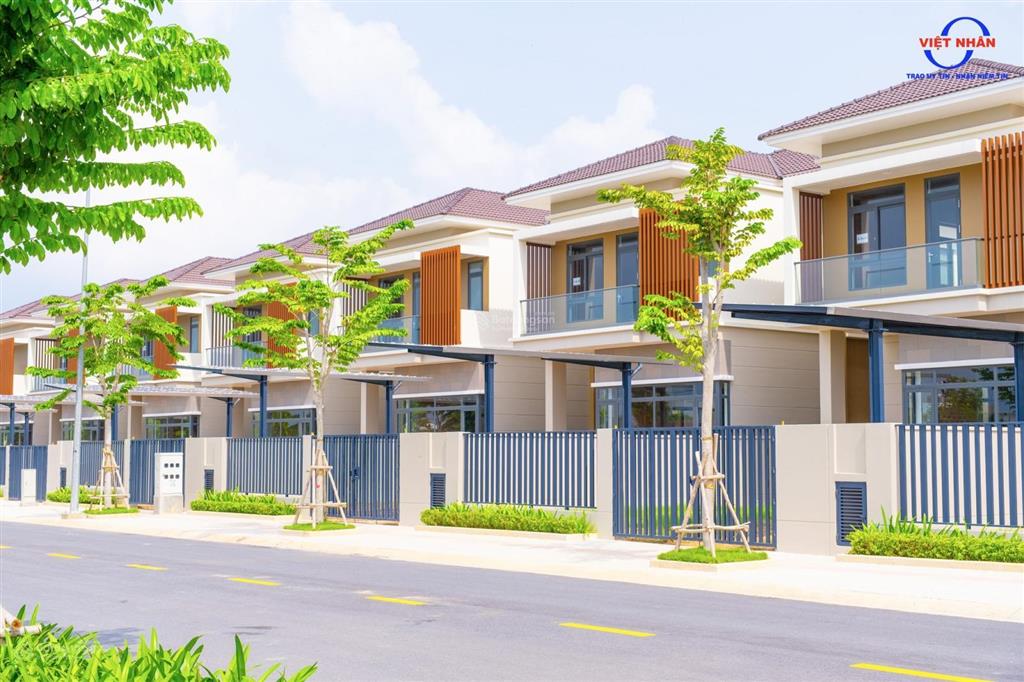 Biệt thự đơn lập suncasa central, thanh toán chỉ 2.4 tỷ nhận nhà ngay. cạnh highlands coffee