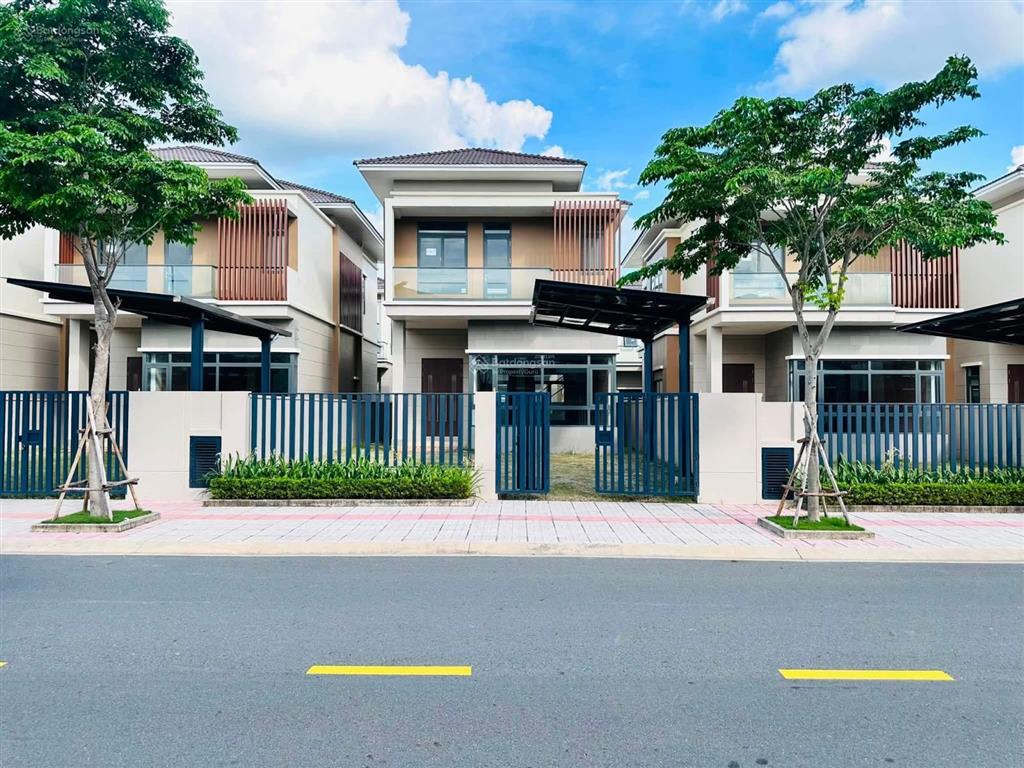 Sun casa central bán lỗ căn biệt thự đơn lập 250m², cạnh highlands  giá chỉ 6,6 tỷ full