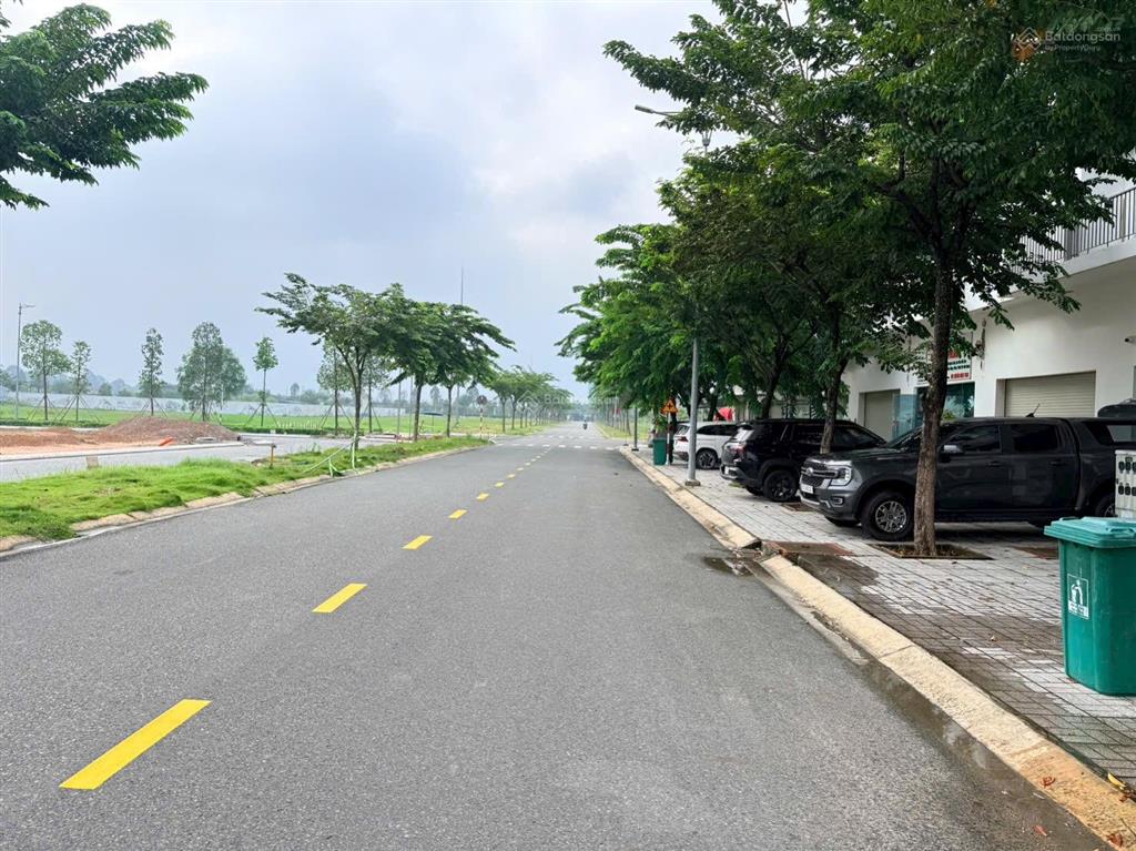 Bán căn góc giữa nhà thô suncasa tp mới  đối diện suncasa villa, thanh toán 11 tháng
