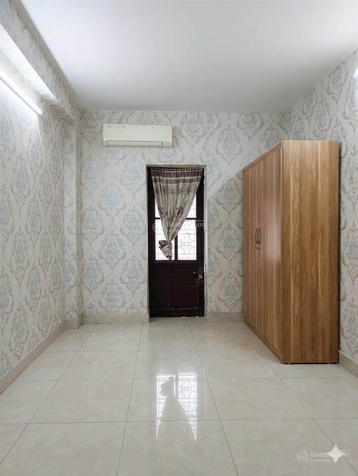 Cho thuê nhà nguyên căn vạn phúc phòng thoáng 4tr