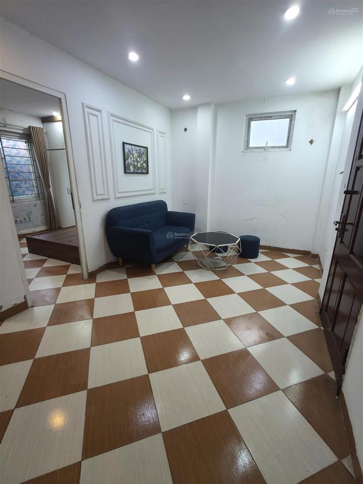 Cho thuê phòng 2n1k 45m2 tại pháo đài láng, đống đa, 6,7 triệu