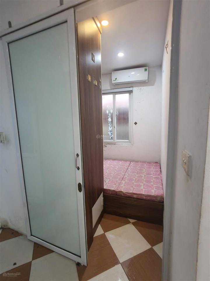 Cho thuê phòng 2n1k 45m2 tại pháo đài láng, đống đa, 6,7 triệu