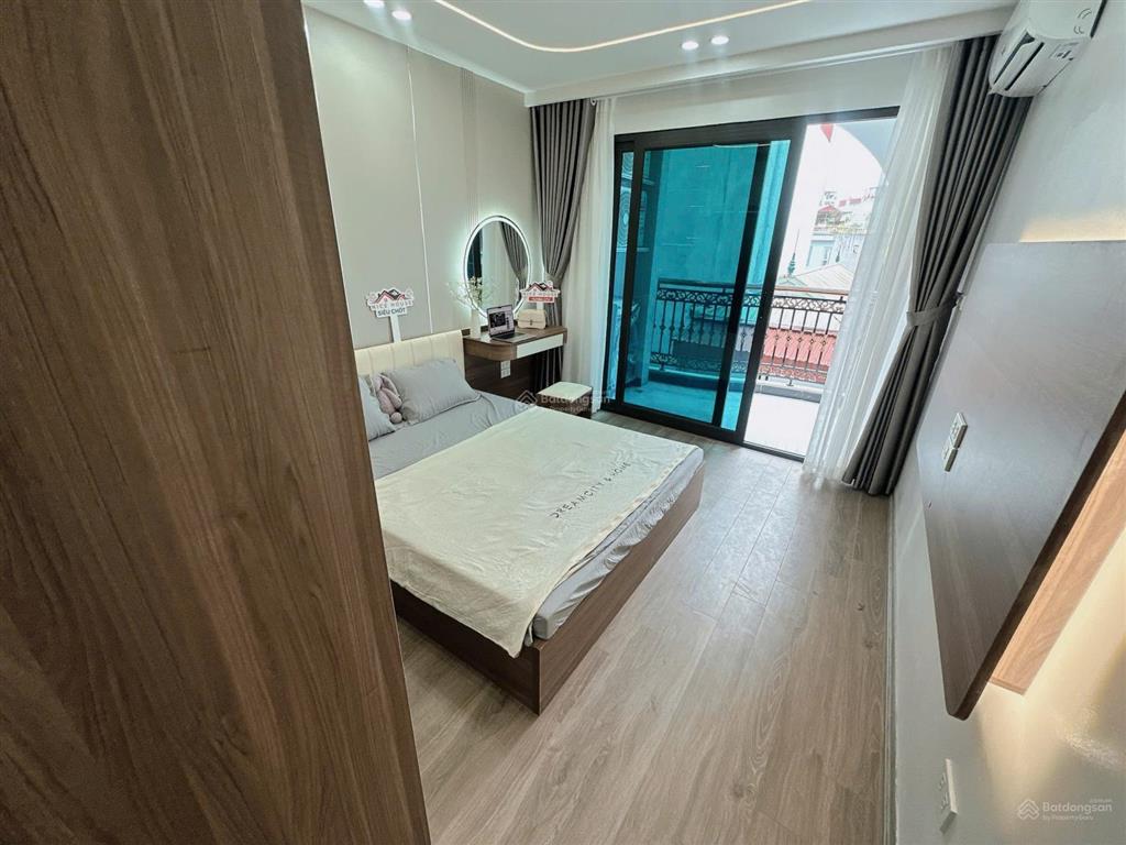 Cho thuê căn hộ 2 ngủ nguyễn hoàng cầu giấy 9,9 triệu