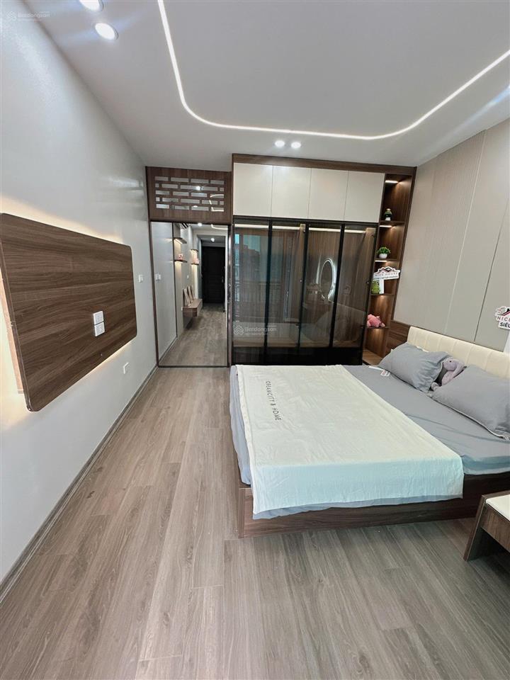 Cho thuê căn hộ 2 ngủ nguyễn hoàng cầu giấy 9,9 triệu