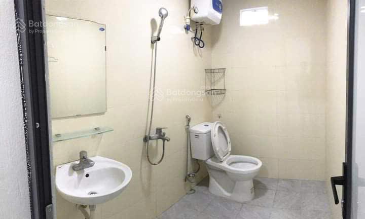 2 ngủ, 1 khách tại đê la thành, đống đa 60m2, 9,5 triệu/th