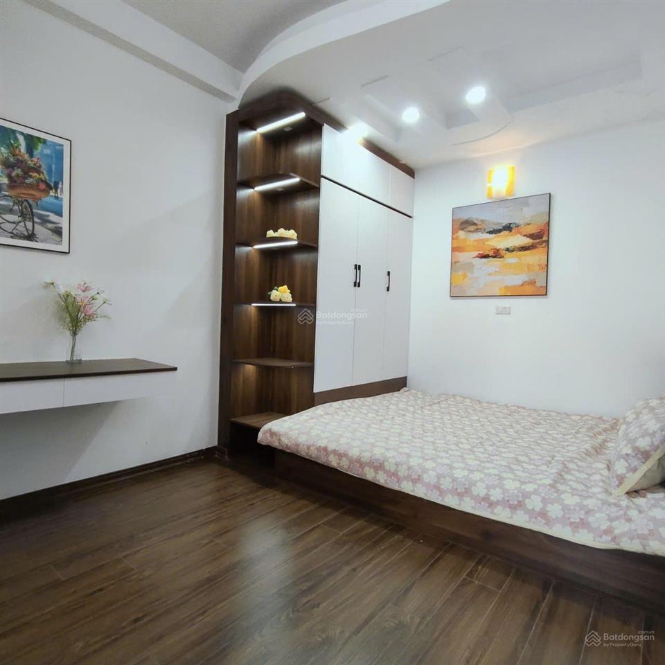 Cho thuê căn hộ 2n1k nguyễn khánh toàn cầu giấy 9,8 triệu