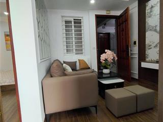 Cho thuê căn hộ 2n1k nguyễn khánh toàn cầu giấy 9,8 triệu