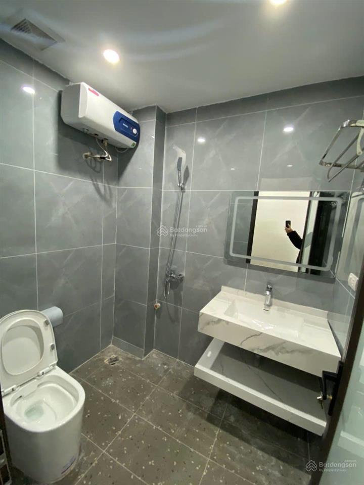 Bán nhà tại ngõ 622 minh khai dt 38m2x6 tầng, gần time city giá 14,8 tỷ.  0983 873 ***