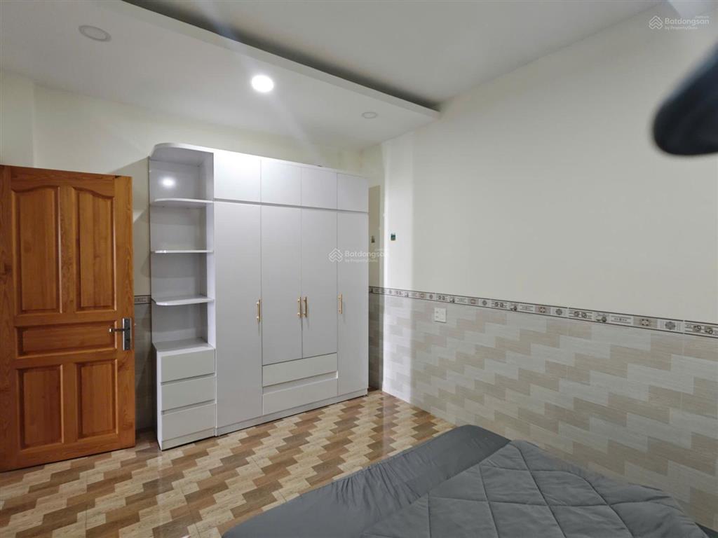 Nhân  nhà 4 tầng tái định cư vcn phước long