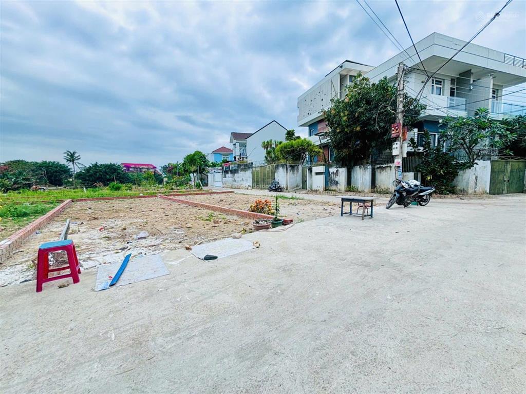 Nhân  lô hẻm ngay cầu bè. xây dựng tự do