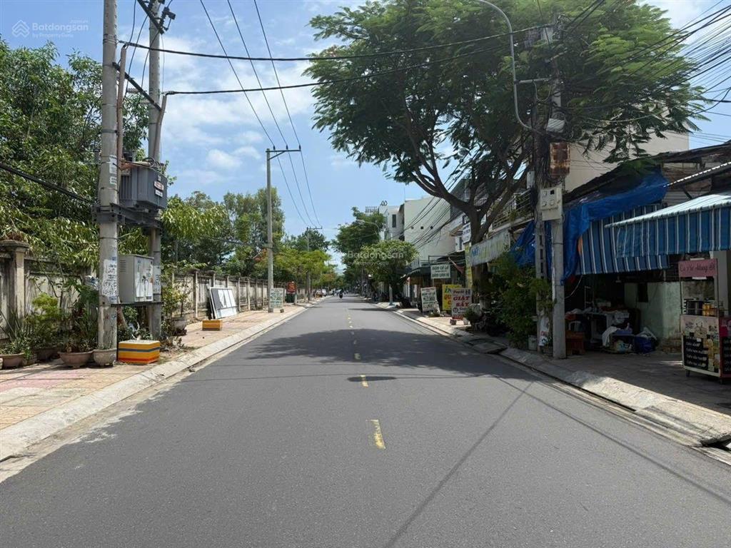 Nhân  đất xây căn hộ, khách sạn đường quảng đức cách biển chỉ 1km