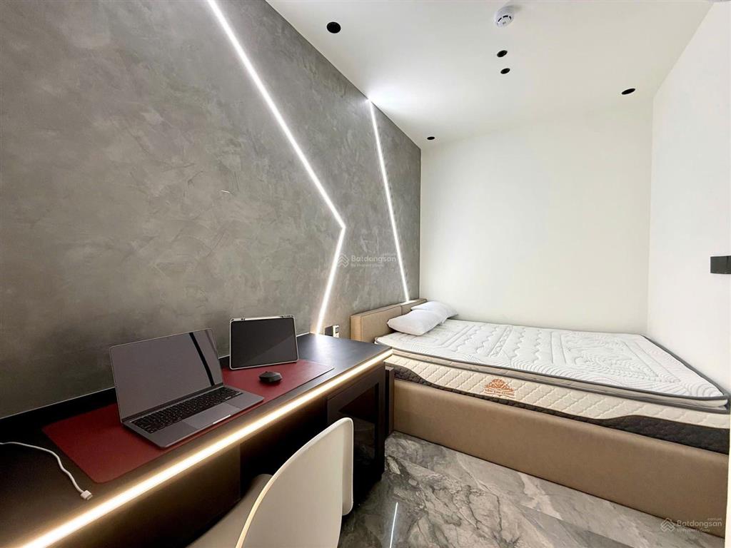 Nhân  tòa nhà căn hộ cao cấp đặng huy trứ cạnh biển, sẵn dòng tiền.