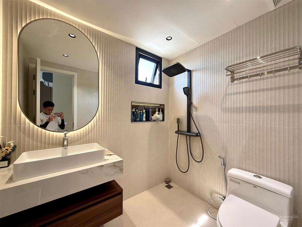 Nhân  tòa nhà căn hộ cao cấp đặng huy trứ cạnh biển, sẵn dòng tiền.