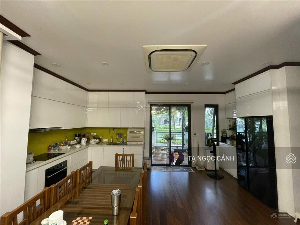 Cho thuê biệt thự view hồ 250m2 giá 26 triệu/th