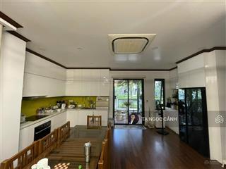Cho thuê biệt thự view hồ 250m2 giá 26 triệu/th