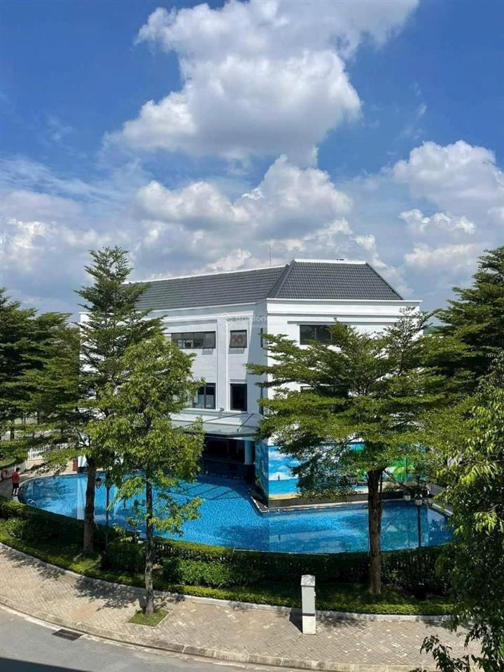 Bt vinhomes thăng long lô góc  bt 177.1m2 giá rẻ