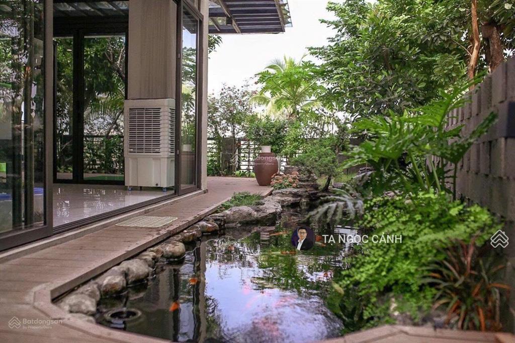 Bán nhanh biệt thự vinhomes mặt hồ chỉ 62 tỷ