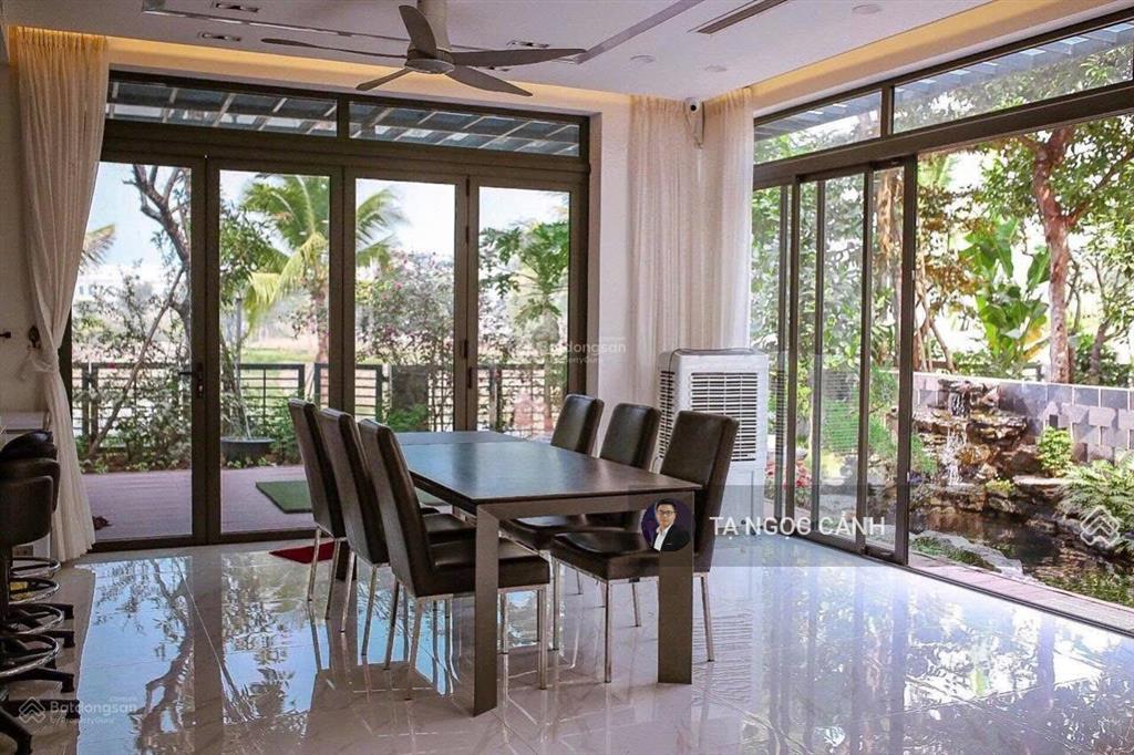 Bán nhanh biệt thự vinhomes mặt hồ chỉ 62 tỷ